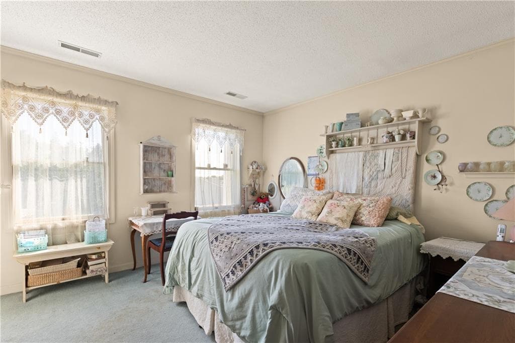 Condominium at 404 North Lane, Bristol, photo 13 of 37