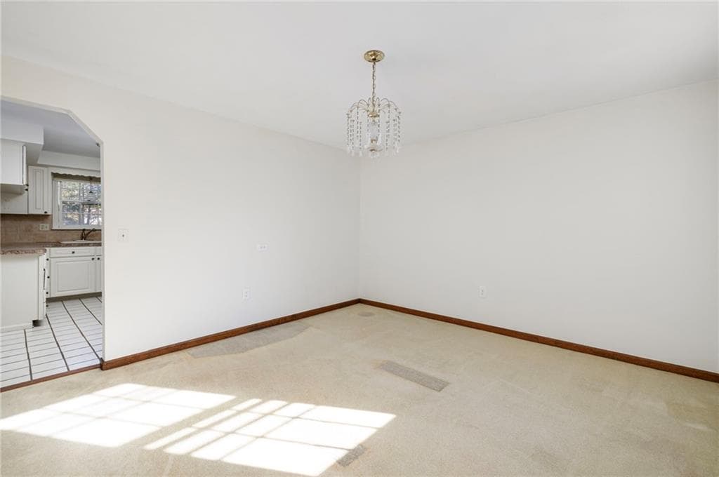 Single Family Residence at 55 Hillcrest Drive, Cranston, photo 10 of 48