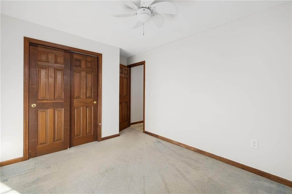 Single Family Residence at 55 Hillcrest Drive, Cranston, photo 40 of 48