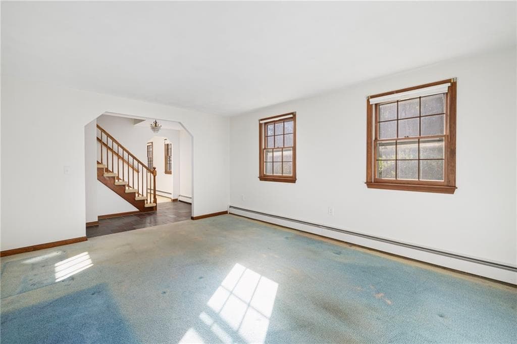 Single Family Residence at 55 Hillcrest Drive, Cranston, photo 8 of 48