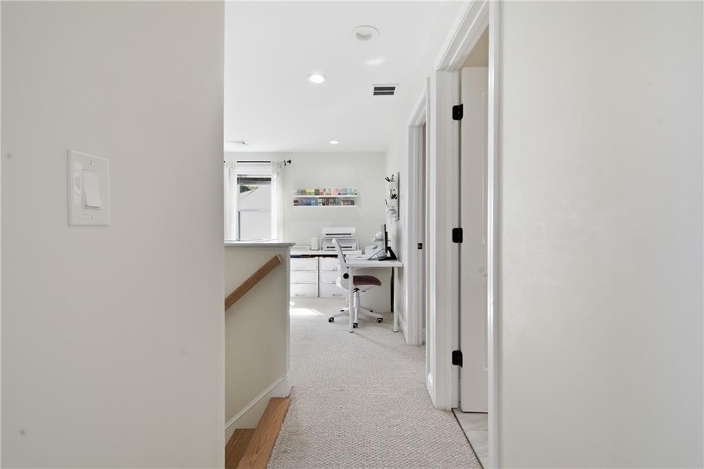 Single Family Residence at 148 Hunts Avenue, Pawtucket, photo 26 of 49