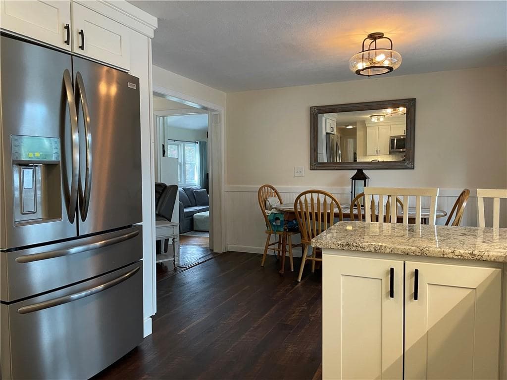 Single Family Residence at 40 Walker Road, Warwick, photo 13 of 32