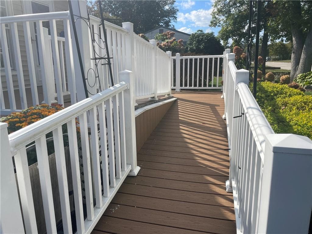 Single Family Residence at 40 Walker Road, Warwick, photo 5 of 32