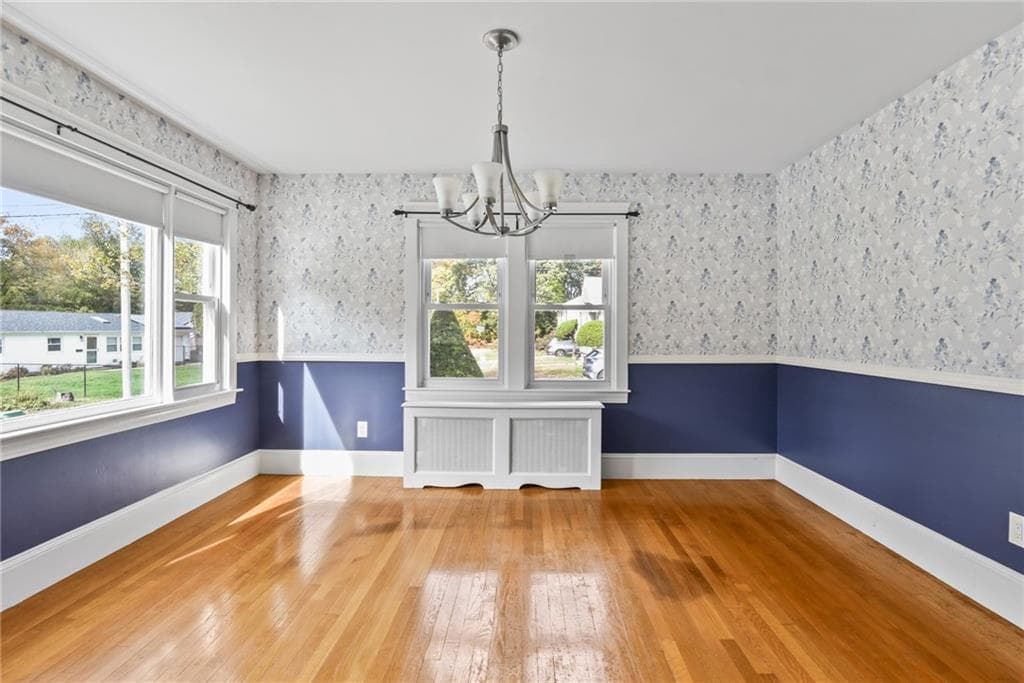 Single Family Residence at 69 Lyall Avenue, Warwick, photo 10 of 34