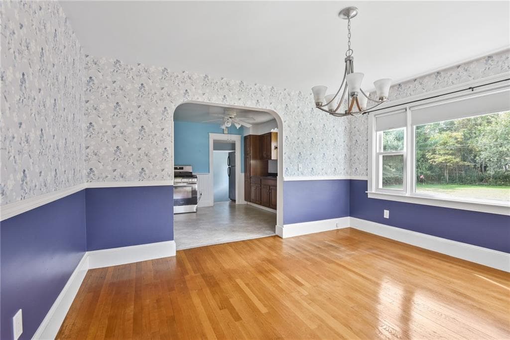 Single Family Residence at 69 Lyall Avenue, Warwick, photo 11 of 34