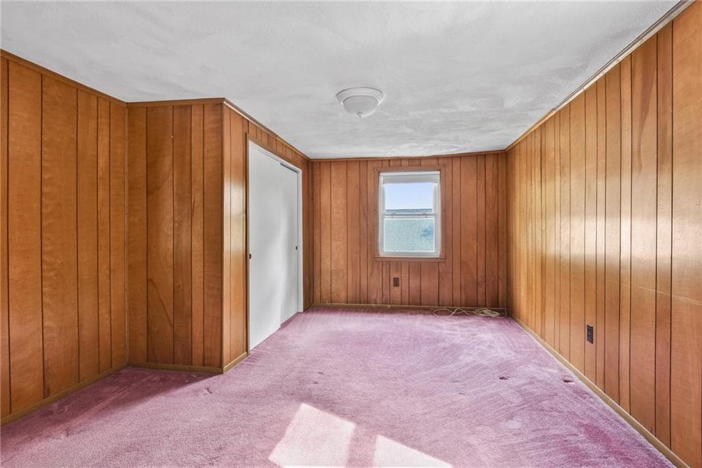 Single Family Residence at 69 Lyall Avenue, Warwick, photo 25 of 34