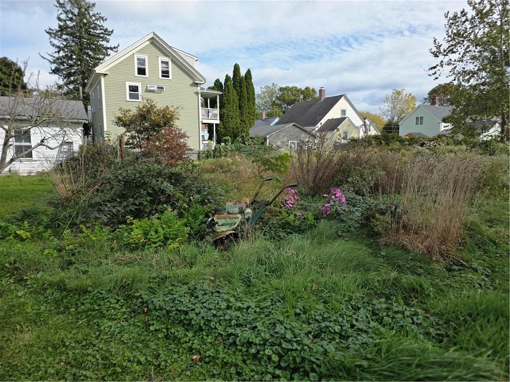 Single Family Residence at 102 Church Street, Bristol, photo 7 of 11