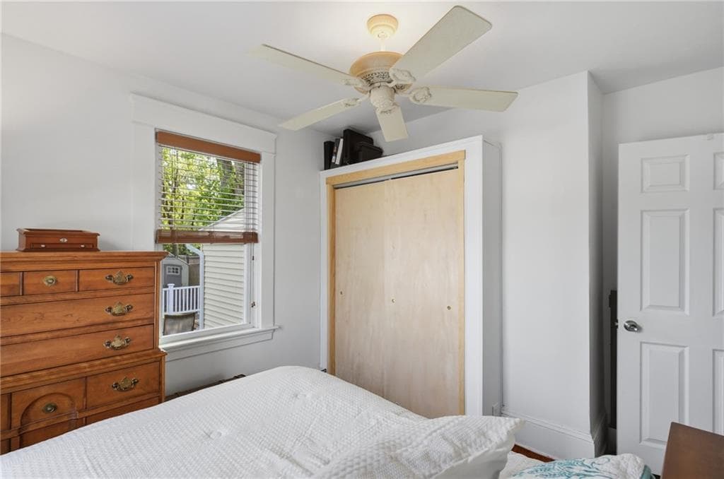 Single Family Residence at 353 Massasoit Avenue, East Providence, photo 18 of 37