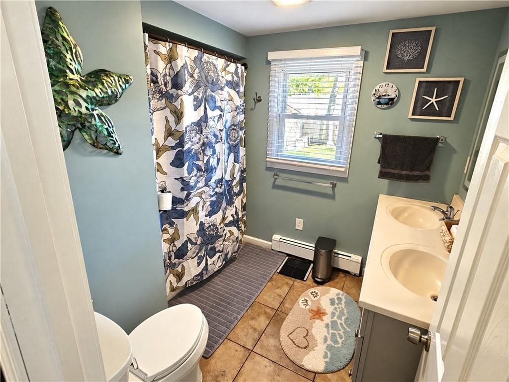Single Family Residence at 66 Wanton Shippee Road, East Greenwich, photo 25 of 48