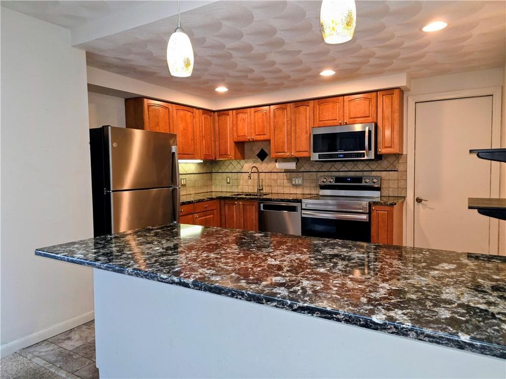 Condominium at 732 Manomet Court UNIT 732, Warwick, photo 3 of 30