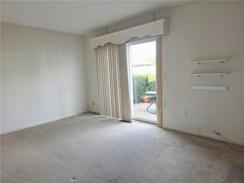Condominium at 732 Manomet Court UNIT 732, Warwick, photo 9 of 30