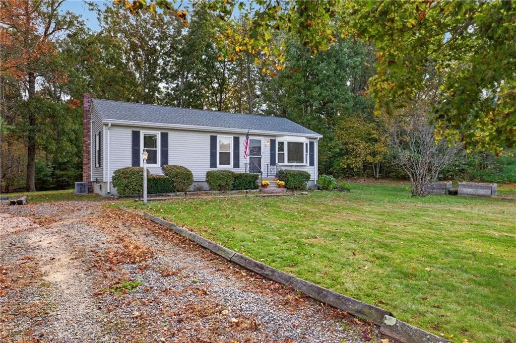 Single Family Residence at 18 Cedar Hills Drive, Richmond, photo 16 of 50