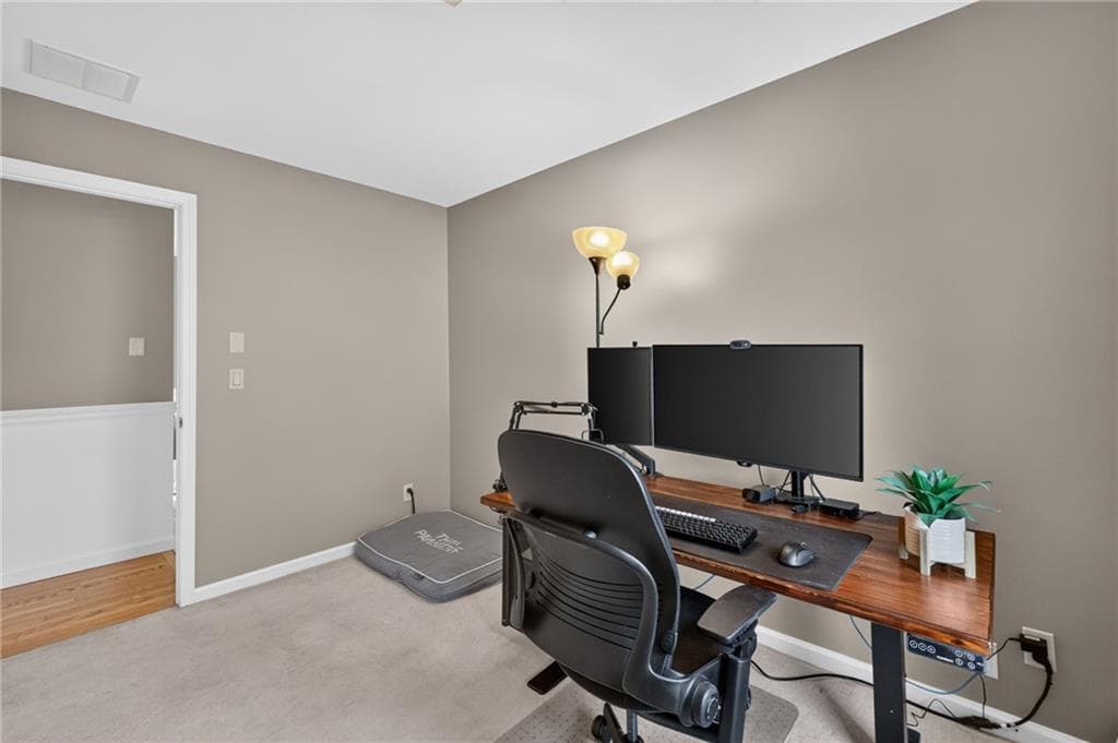 Single Family Residence at 18 Cedar Hills Drive, Richmond, photo 36 of 50