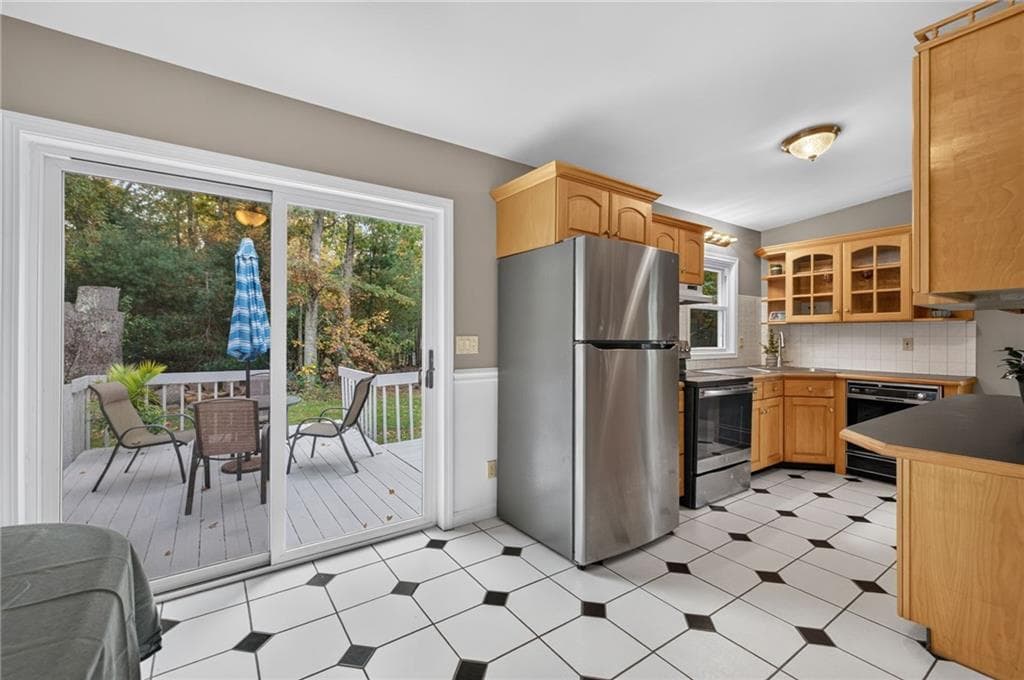 Single Family Residence at 18 Cedar Hills Drive, Richmond, photo 30 of 50