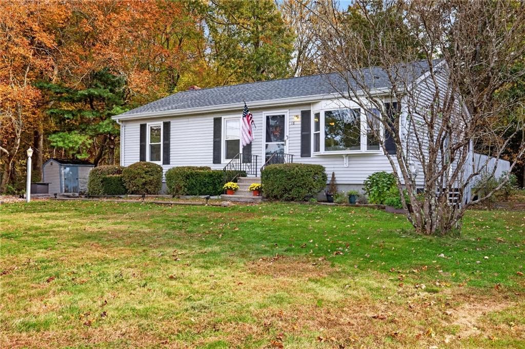 Single Family Residence at 18 Cedar Hills Drive, Richmond, photo 18 of 50