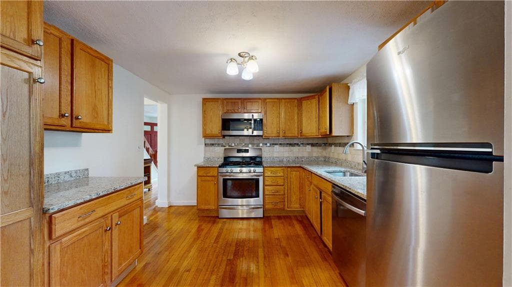 Single Family Residence at 130 Ewing Road, North Kingstown, photo 12 of 50