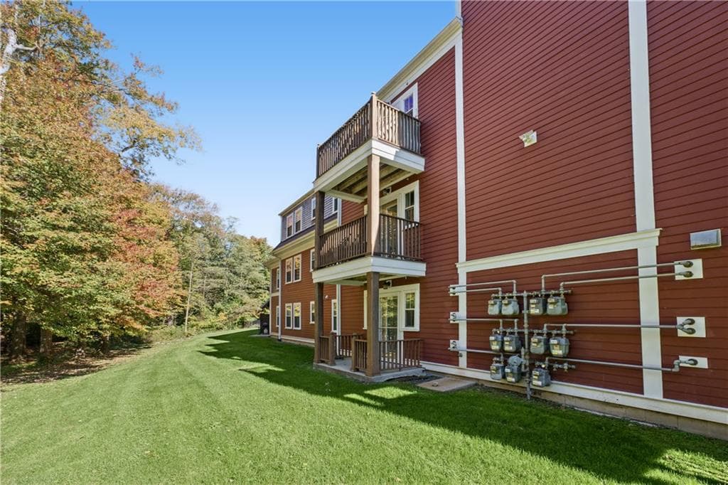Condominium at 751 Metacom Avenue UNIT 10, Bristol, photo 23 of 27
