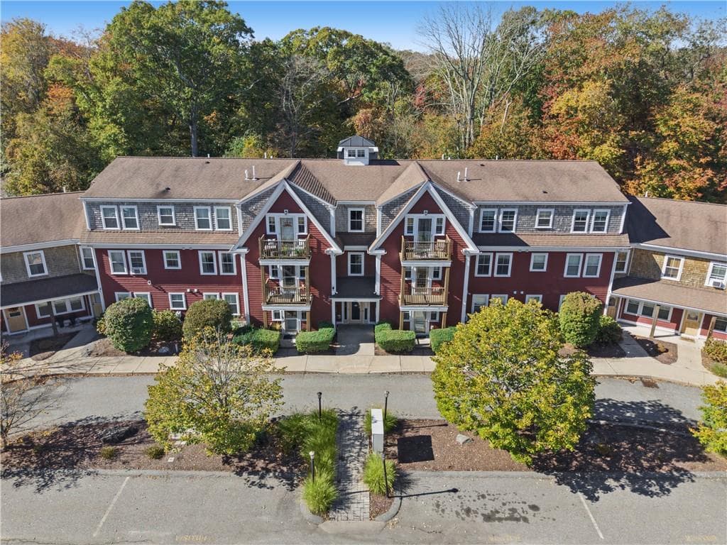 Condominium at 751 Metacom Avenue UNIT 10, Bristol, photo 24 of 27