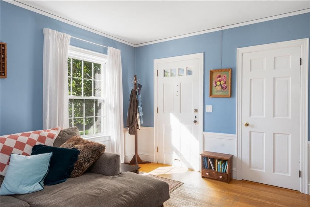 Single Family Residence at 7 Alpha Court, North Providence, photo 7 of 48