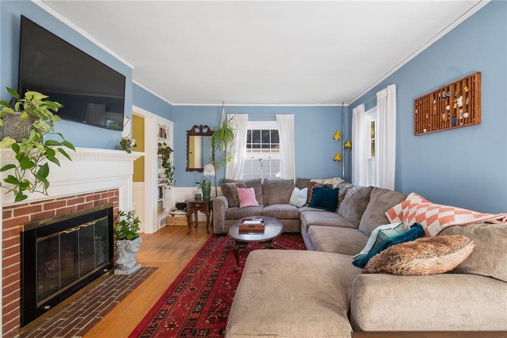 Single Family Residence at 7 Alpha Court, North Providence, photo 10 of 48