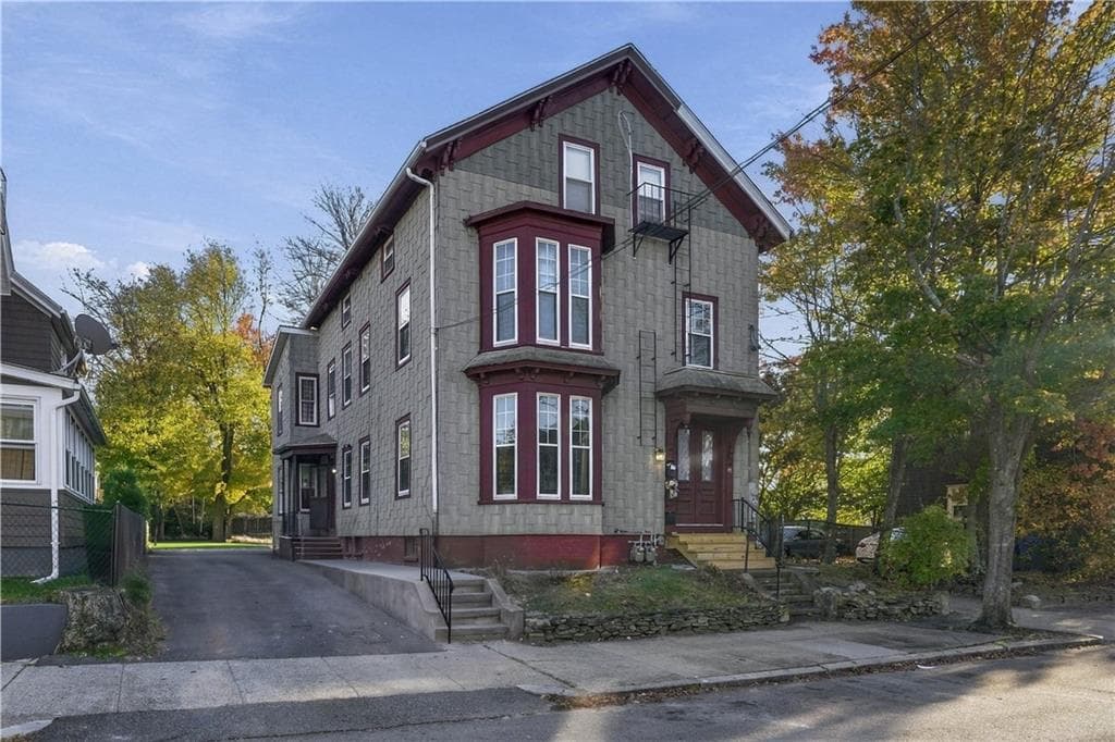 95 Meadow Street