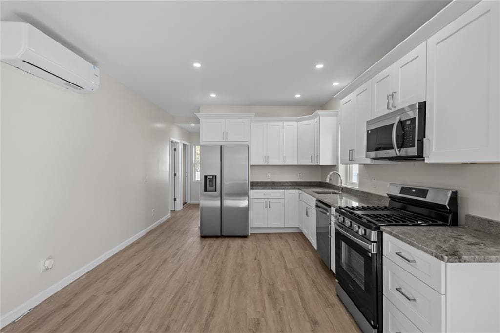 Multi Family at 130 Whitehall Street, Providence, photo 4 of 42