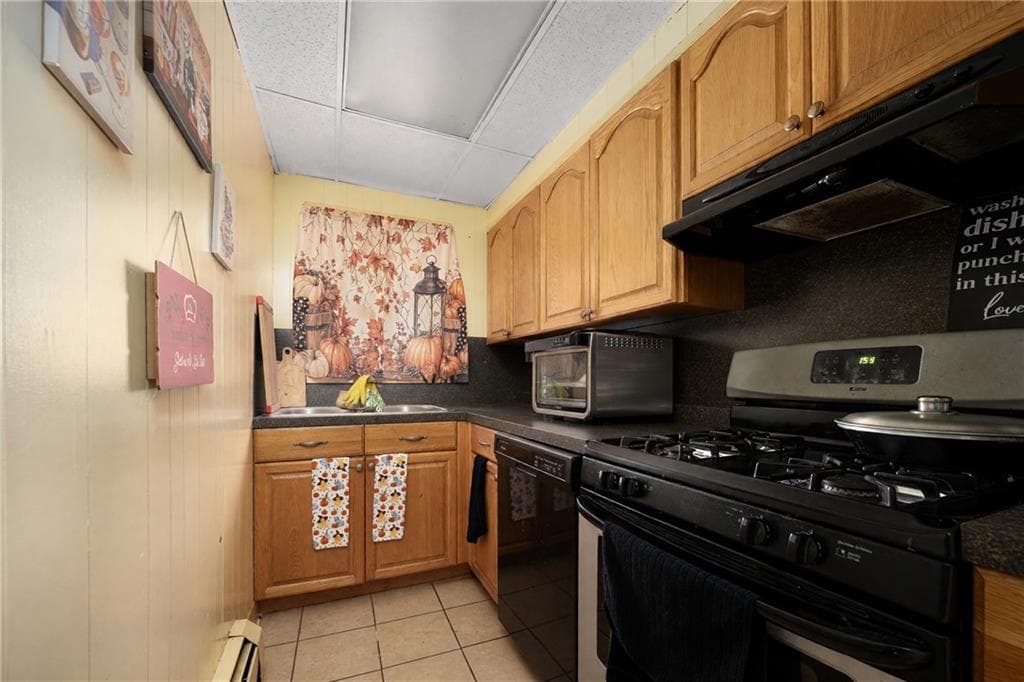 Multi Family at 110 Lawn Avenue, Pawtucket, photo 15 of 28