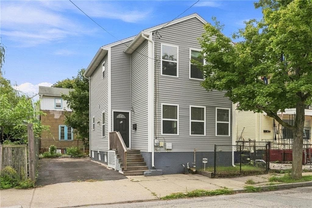 Single Family Residence at 91 Niagara Street, Providence, photo 3 of 30