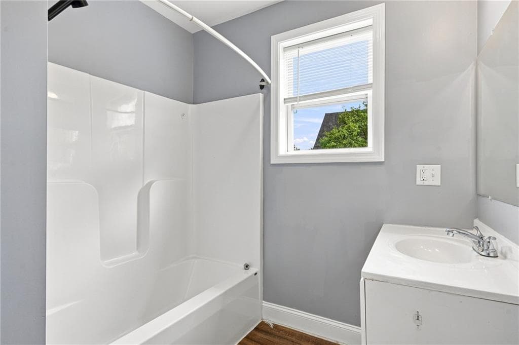 Single Family Residence at 91 Niagara Street, Providence, photo 19 of 30