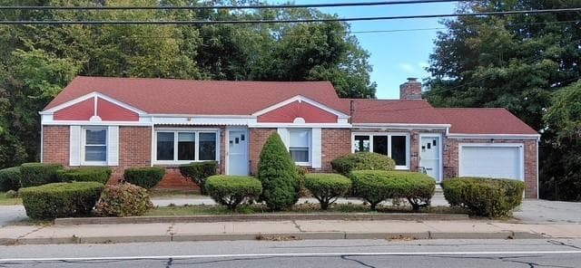 Single Family Residence at 921 Providence Street, West Warwick, photo 2 of 18
