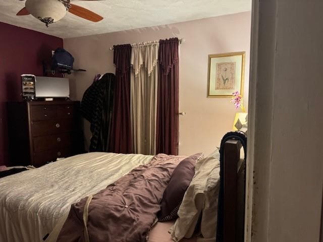 Single Family Residence at 921 Providence Street, West Warwick, photo 17 of 18