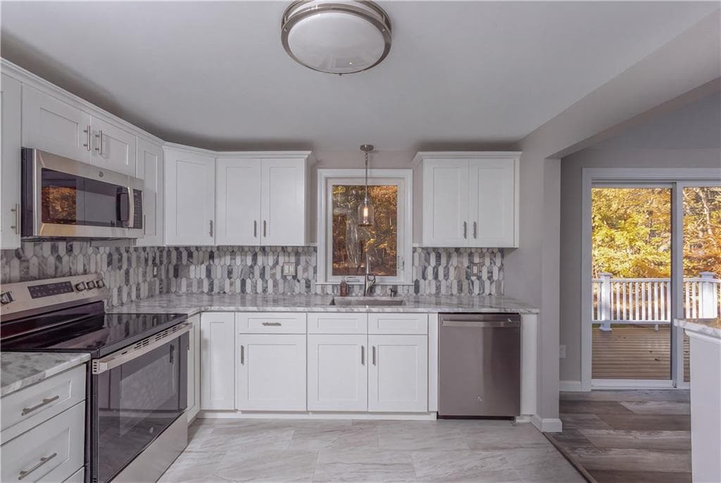Single Family Residence at 1568 Wallum Lake Road, Burrillville, photo 5 of 50