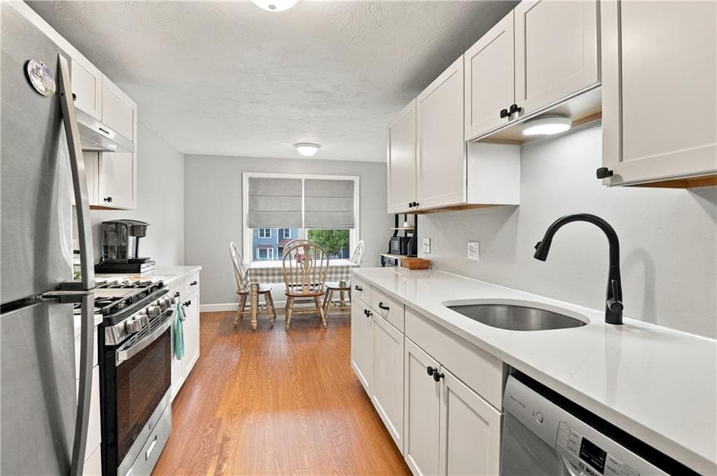 Condominium at 200 Heroux Boulevard UNIT 808, Cumberland, photo 8 of 22