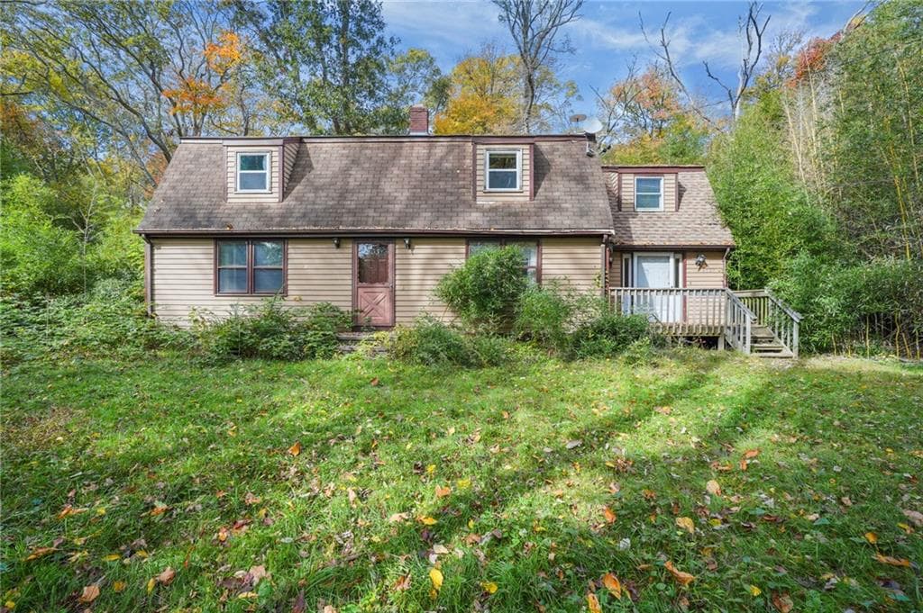 Single Family Residence at 3720 Kingstown Road, South Kingstown, photo 2 of 32