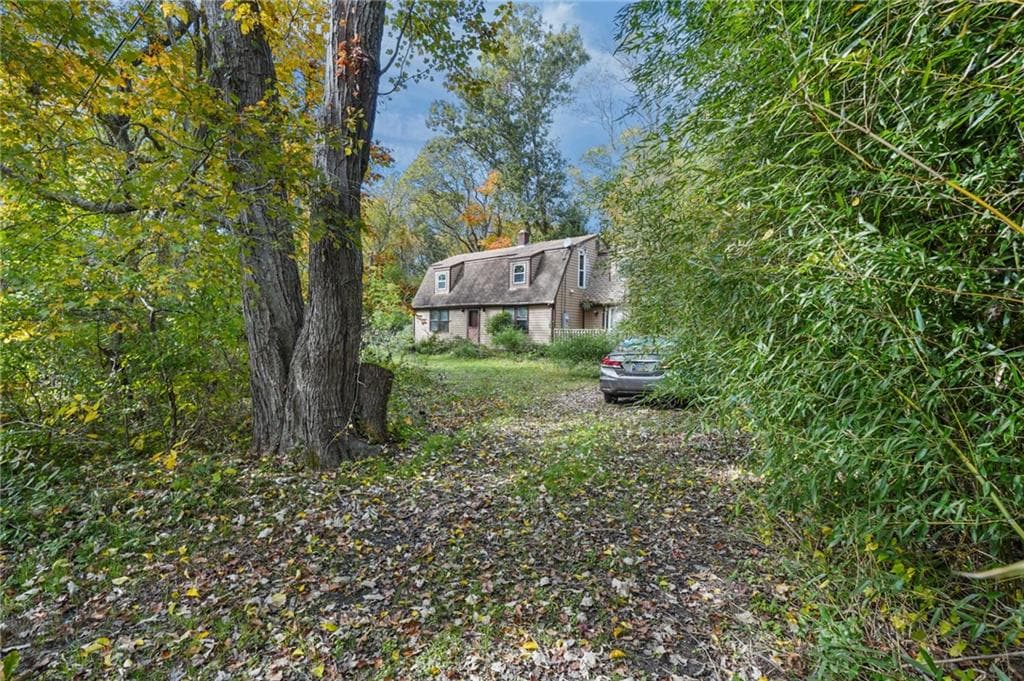 Single Family Residence at 3720 Kingstown Road, South Kingstown, photo 5 of 32