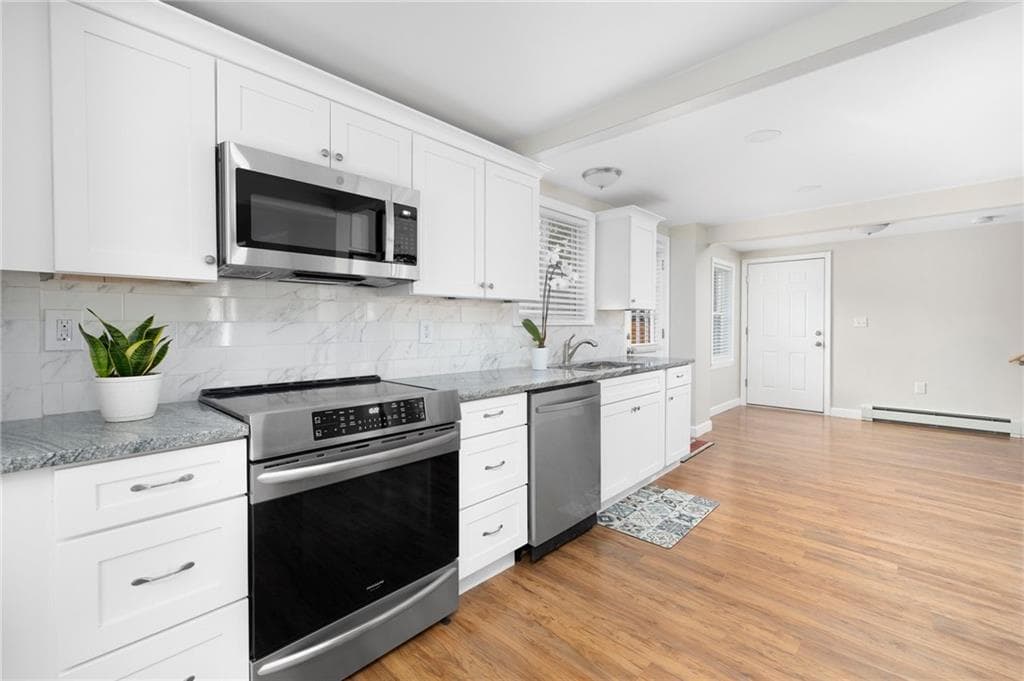 Single Family Residence at 21 Ashbrook Road, Narragansett, photo 16 of 18