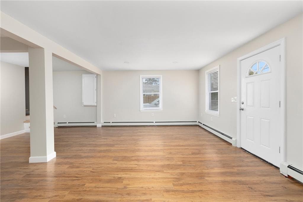 Single Family Residence at 21 Ashbrook Road, Narragansett, photo 11 of 18
