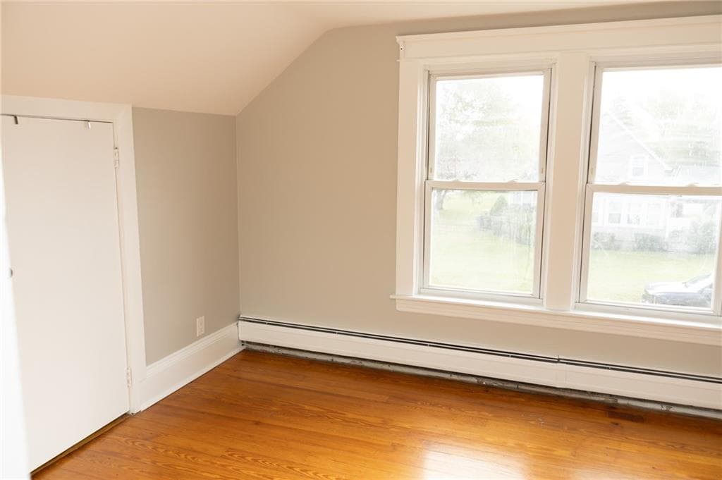Single Family Residence at 872 Main Avenue, Warwick, photo 23 of 28
