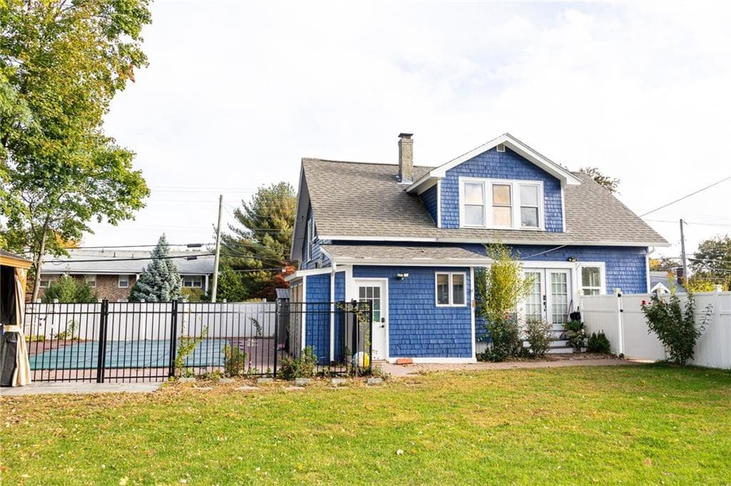 Single Family Residence at 872 Main Avenue, Warwick, photo 5 of 28