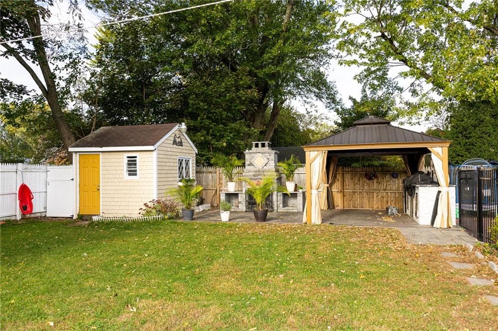 Single Family Residence at 872 Main Avenue, Warwick, photo 8 of 28