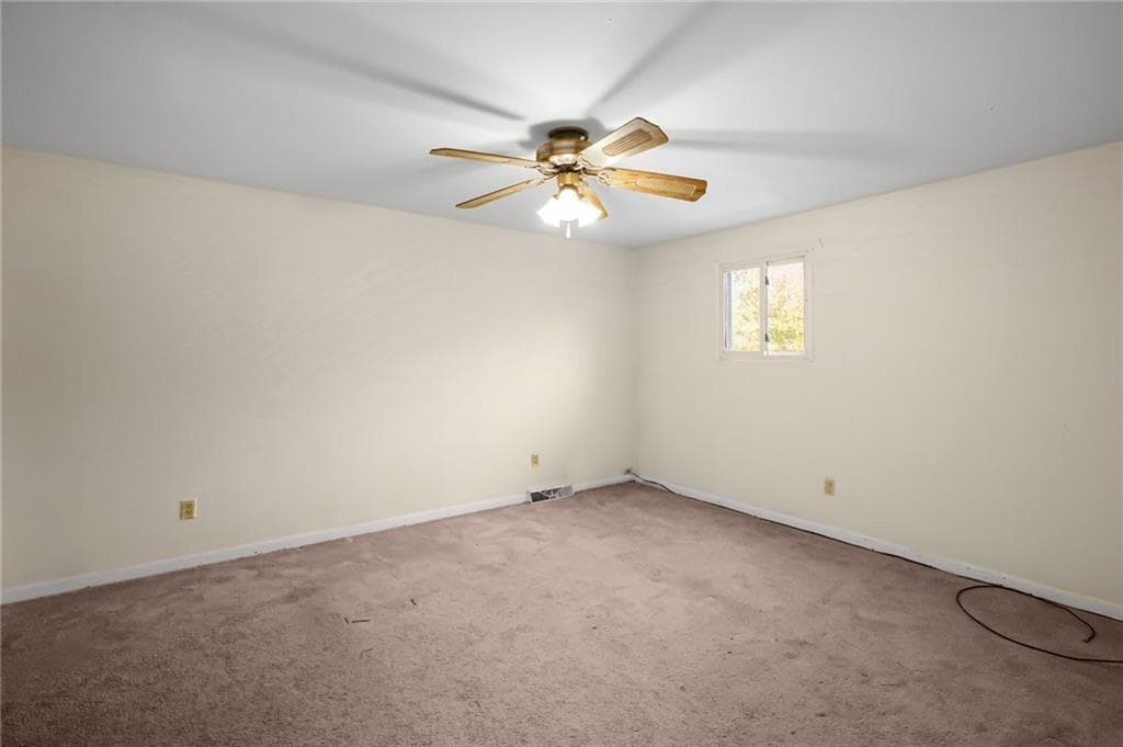 Multi Family at 595 Dry Bridge Road, North Kingstown, photo 19 of 31