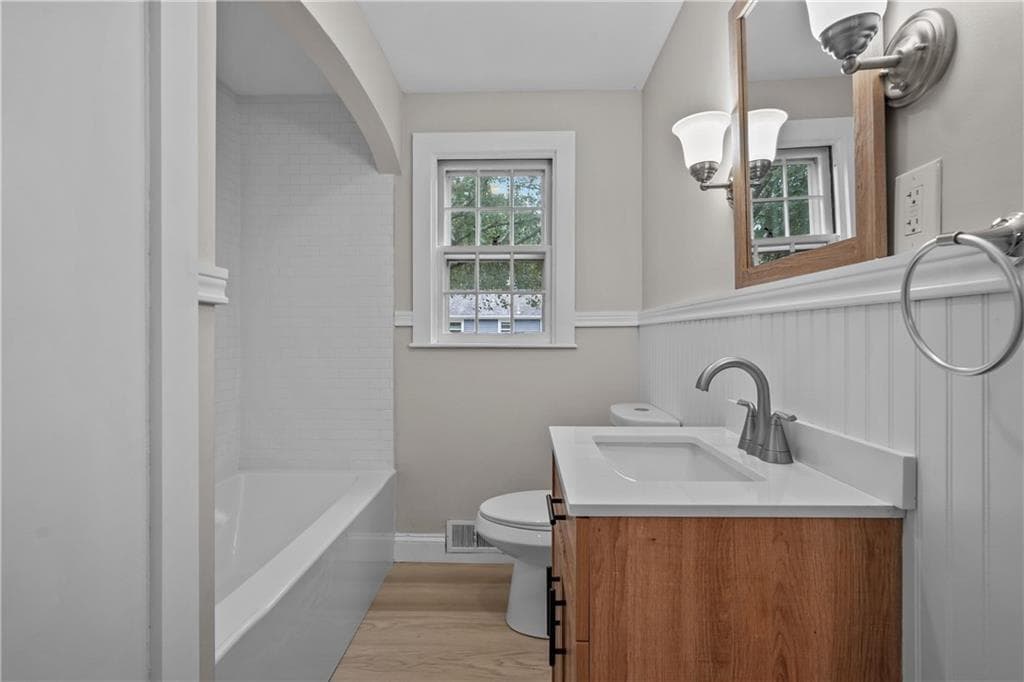 Single Family Residence at 43 Duchess Road, Cumberland, photo 15 of 25