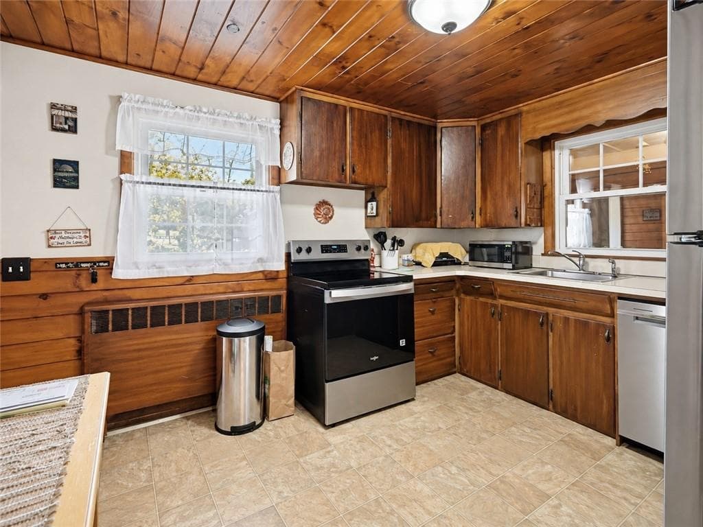 Single Family Residence at 15 Woodland Road, Scituate, photo 7 of 30
