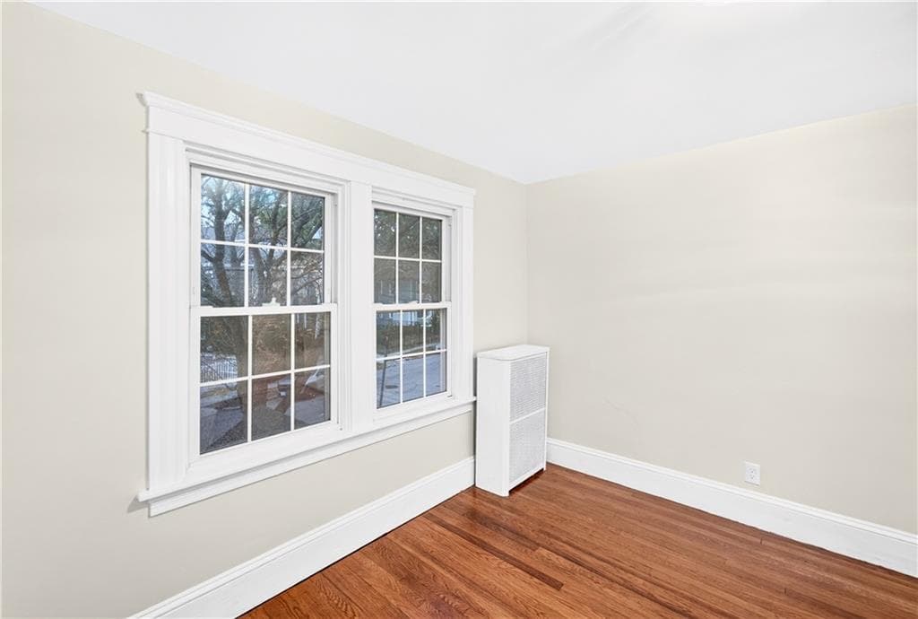 Single Family Residence at 162 Verndale Avenue, Providence, photo 22 of 37