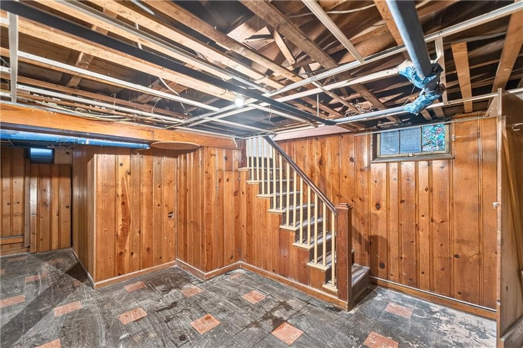 Single Family Residence at 162 Verndale Avenue, Providence, photo 24 of 37