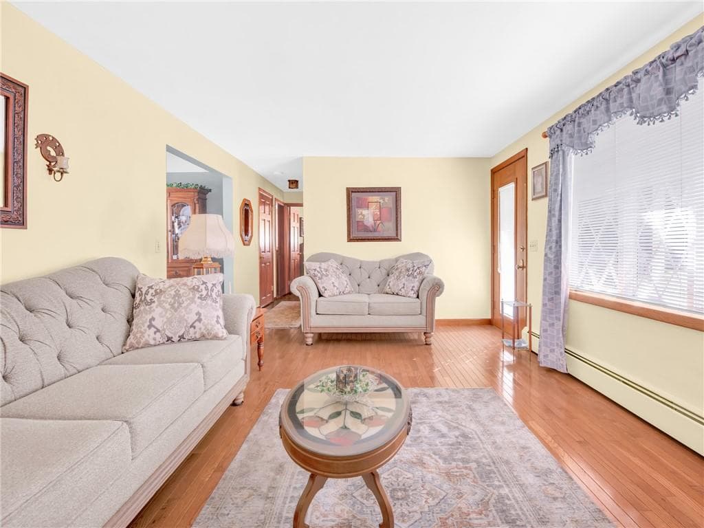 Single Family Residence at 580 Wrentham Road, Bellingham, photo 9 of 38