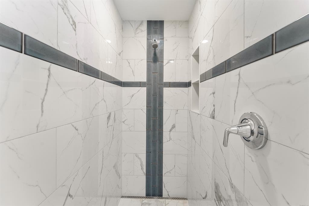 Single Family Residence at 83 Grand View Terrace, Brooklyn, photo 24 of 38