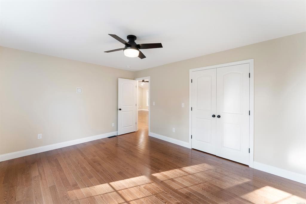 Single Family Residence at 83 Grand View Terrace, Brooklyn, photo 30 of 38