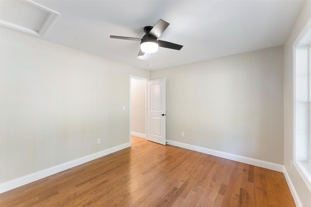 Single Family Residence at 83 Grand View Terrace, Brooklyn, photo 33 of 38