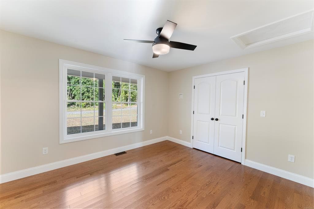 Single Family Residence at 83 Grand View Terrace, Brooklyn, photo 31 of 38